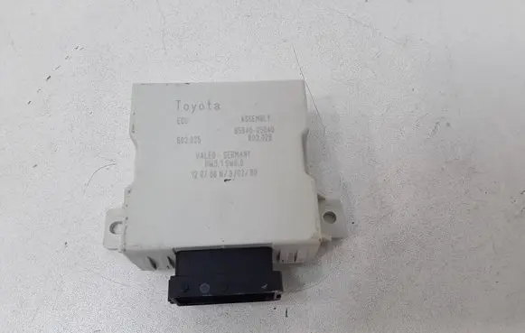 Toyota Avensis T250 Window wiper relay 8594005040