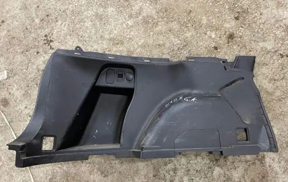 Trunk/boot lower side trim panel