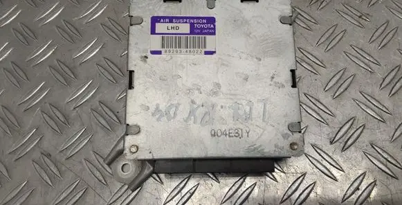 Lexus RX 300 Air suspension control unit module (rear) 8929348022