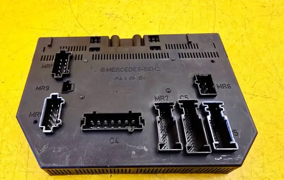 Mercedes-Benz S W221 SAM control unit A2215458345 A2214422000 A2215451632