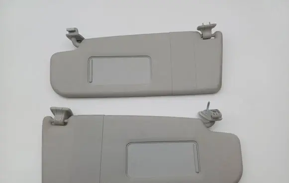 Volkswagen Golf V Sun visor