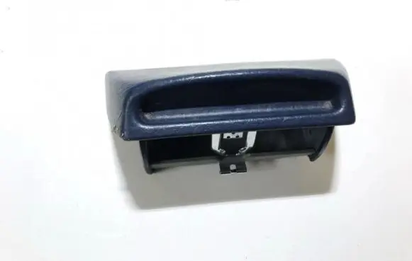 Car ashtray