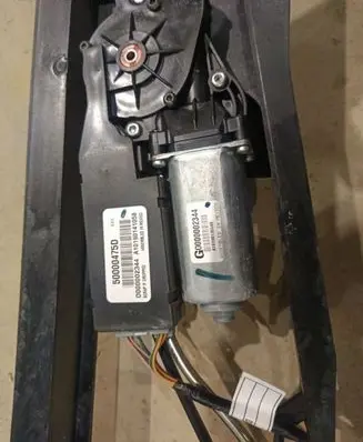 Chevrolet Captiva Sunroof motor/actuator 50000475D