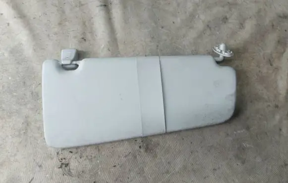 Ford Kuga I Sun visor