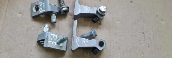 Audi A3 S3 8V Front door hinge set 87071980X8 890701 LZ7G