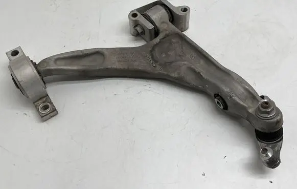 Volvo S60 Front lower control arm/wishbone 31360835