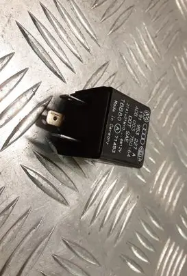 Audi A6 S6 C4 4A Other relay 191953227A