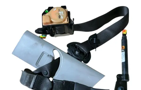 Opel Mokka Front seatbelt 95403052