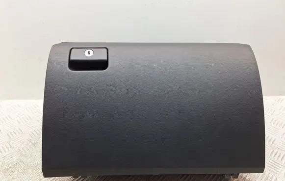 Toyota Avensis T270 Glove box 5555005090C0 5555005090