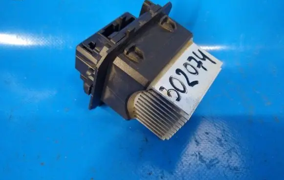 Mazda MX-5 ND Heater blower motor/fan resistor N24361B15