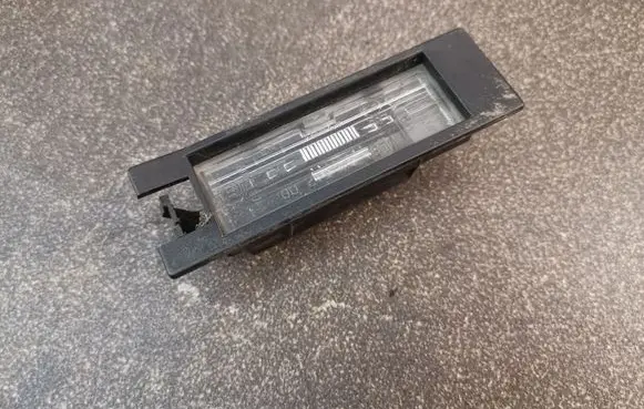 Opel Insignia A Number plate light 13251936