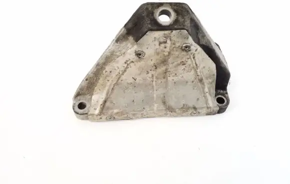 BMW 5 F10 F11 Engine mounting bracket 6777624
