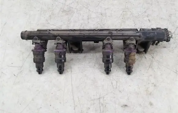 Renault Clio II Fuel main line pipe 7700114546C