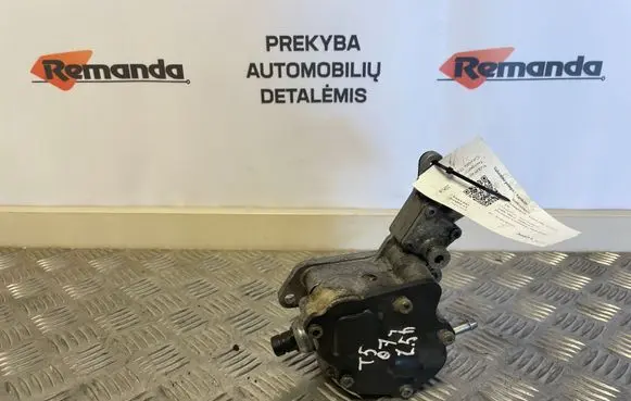Volkswagen Transporter - Caravelle T5 Vacuum pump