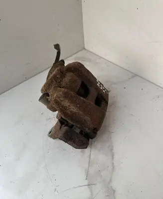 Audi A5 Sportback 8TA Front brake caliper