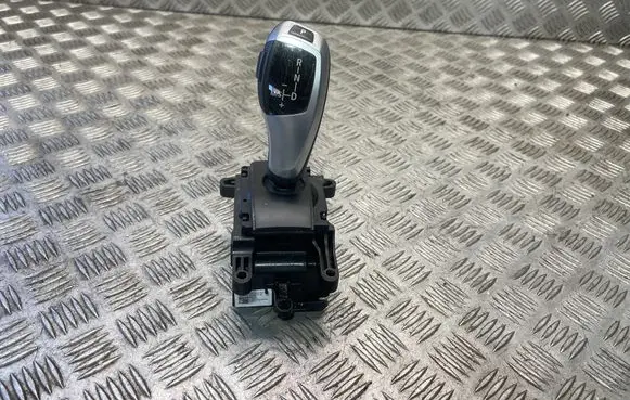 BMW 5 F10 F11 Gear shifter/selector 9296904