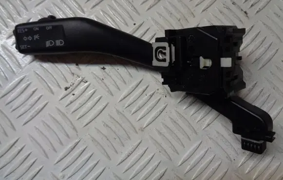 Skoda Octavia Mk2 (1Z) Indicator stalk 1K0953513A