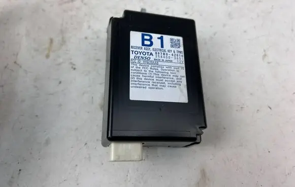 Toyota Mirai Tire pressure control unit 897B062010