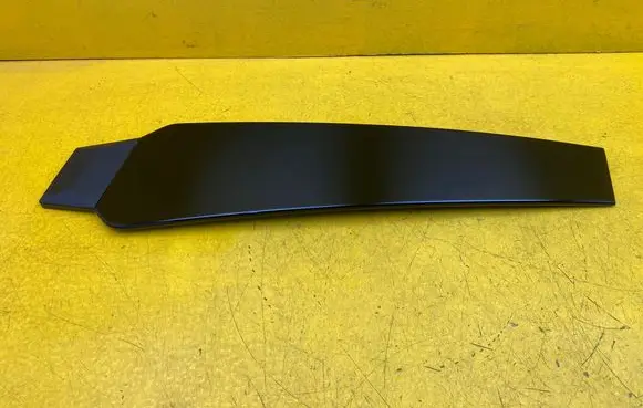 Audi Q8 Front door glass trim molding 4M8853290