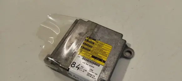 Toyota Avensis T250 Airbag control unit/module 215767102 8917005121