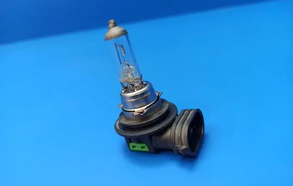 Mercedes-Benz E W212 Fog light bulb 