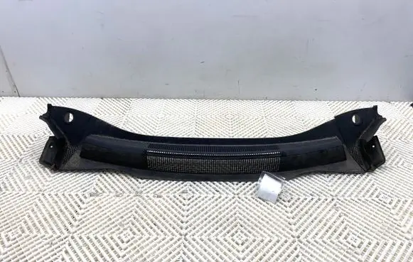 Opel Zafira B Wiper trim 13142034