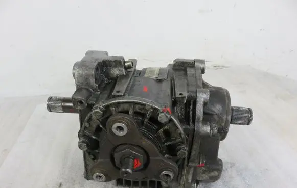 Volkswagen Tiguan Rear gearbox reducer/haldex oil pump 0A6409053AF