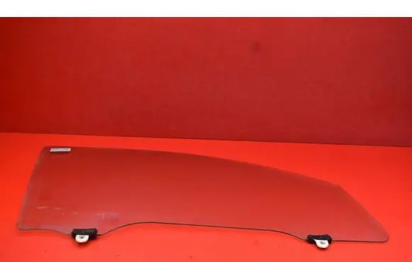 Mitsubishi ASX Front door window glass four-door