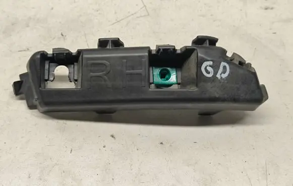 Hyundai Kona I Rear bumper mounting bracket 86616J9BA0