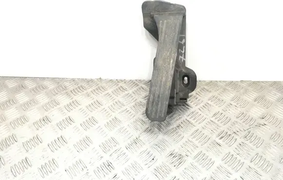 Audi A3 S3 8P Accelerator throttle pedal 1K2721503M 6PV00874500