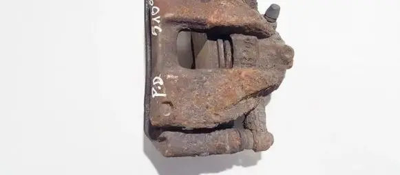 Honda CR-V Front brake caliper