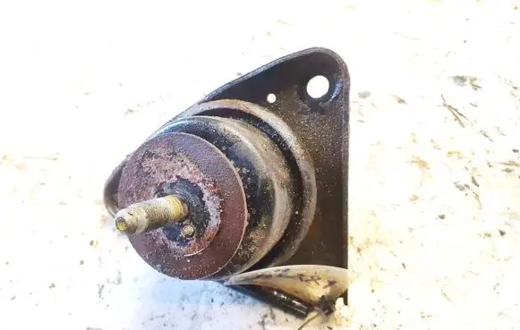 Hyundai i30 Engine mount bracket
