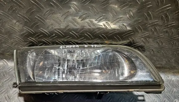 Nissan Almera Headlight/headlamp 90252