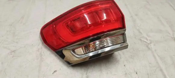 Jeep Grand Cherokee Rear/tail lights 68110001AF