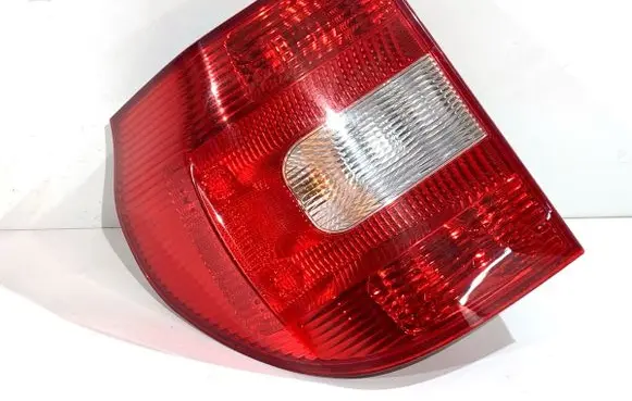 Skoda Yeti (5L) Rear/tail lights 5L0945095