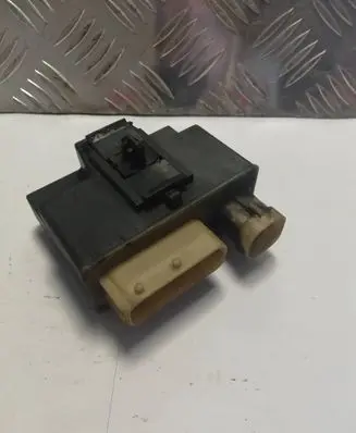 Peugeot 407 Glow plug pre-heat relay 018010953
