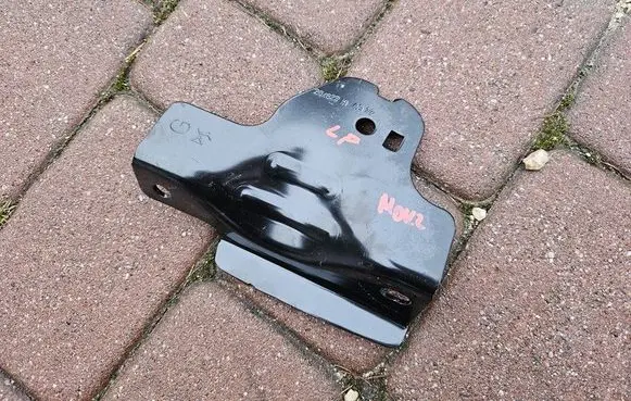 Opel Mokka B Rear seat side bottom trim 207822