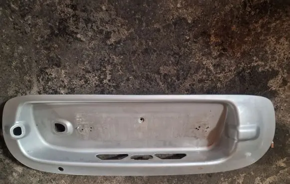 Hyundai Santa Fe Tailgate trim