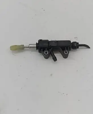 BMW X1 E84 Clutch master cylinder 6773670 13670610
