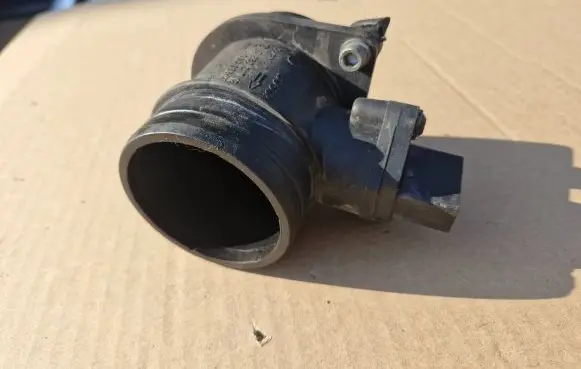 Volkswagen Sharan Mass air flow meter 0280217121