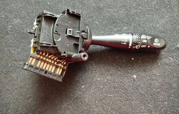KIA Picanto Wiper control stalk 75733A