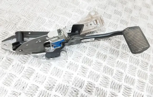 Volvo V50 Brake pedal 4M512467BR