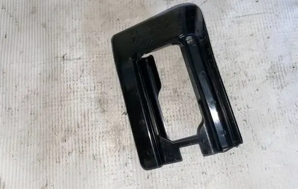 Mercedes-Benz E W212 Front driver seat rail trim a2129191020 2129191020