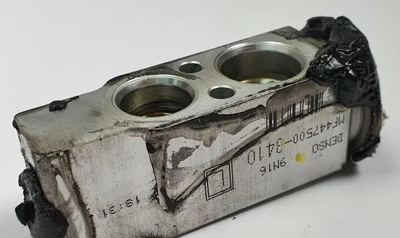Land Rover Discovery 4 - LR4 Air conditioning (A/C) expansion valve MF447500-3410
