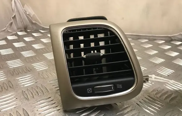 Jeep Grand Cherokee Dashboard side air vent grill/cover trim X90016501MR