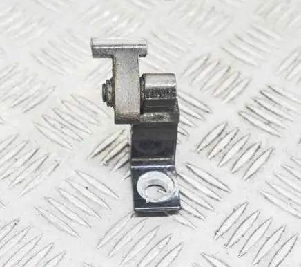 Skoda Octavia Mk3 (5E) Rear door lower hinge 8K0831401B A047058