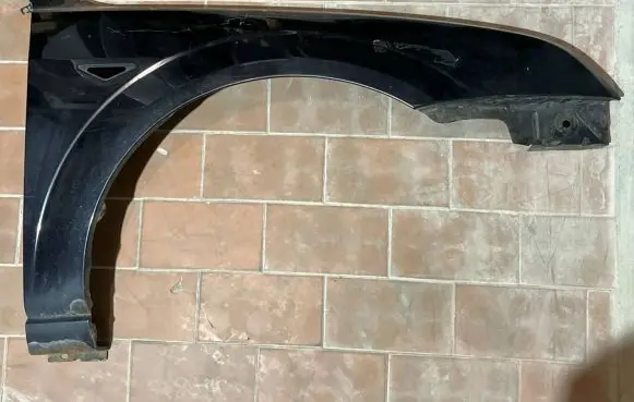 Ford Mondeo Mk III Fender BLACKGENUINE
