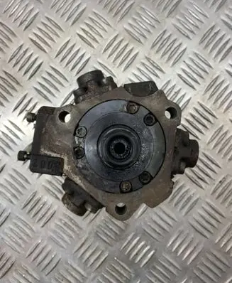KIA Sorento Fuel injection high pressure pump 331004A410 0038889 0445010118