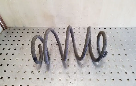 Nissan Qashqai Front coil spring