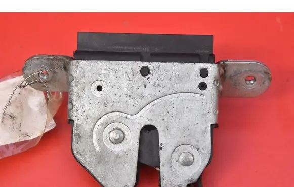 Fiat Punto (199) Tailgate/trunk/boot lock/catch/latch 55701971